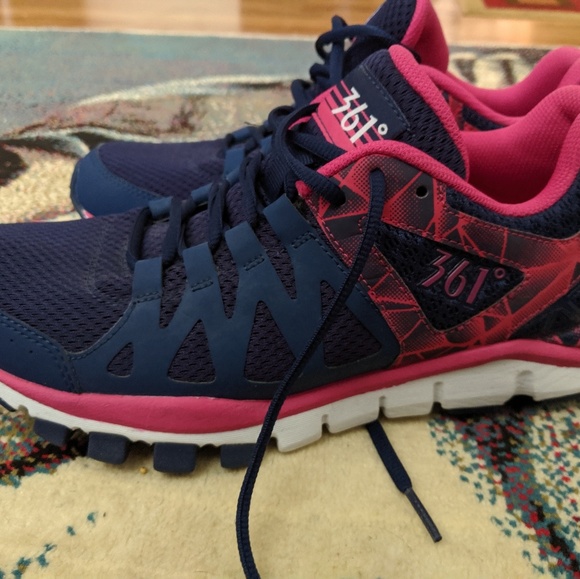 361° Shoes - 361° running shoes